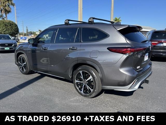 used 2021 Toyota Highlander car, priced at $26,910