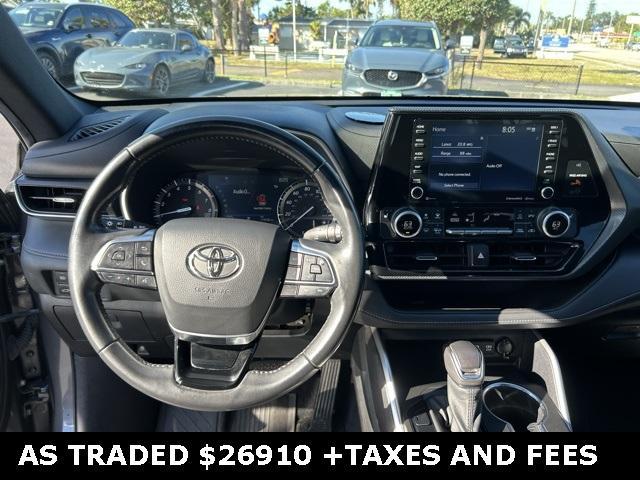 used 2021 Toyota Highlander car, priced at $26,910