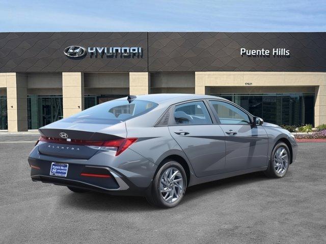 new 2025 Hyundai Elantra car, priced at $25,160