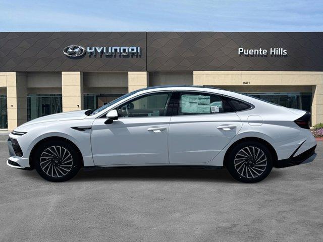 new 2025 Hyundai Sonata Hybrid car, priced at $39,955
