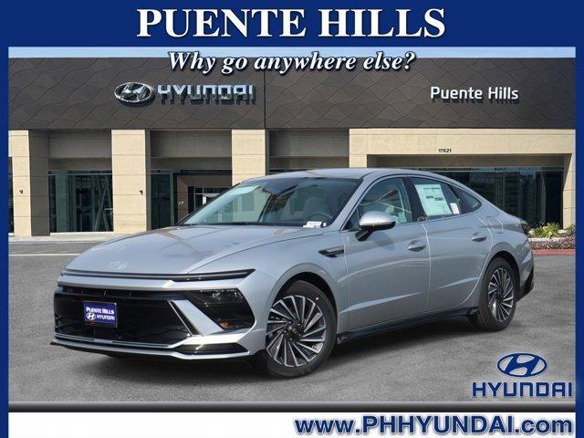 new 2025 Hyundai Sonata Hybrid car, priced at $32,980