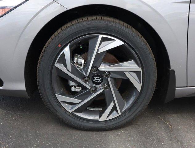 new 2025 Hyundai Elantra car, priced at $28,130