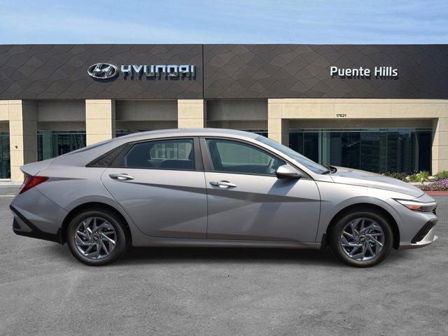 new 2025 Hyundai Elantra car, priced at $25,000