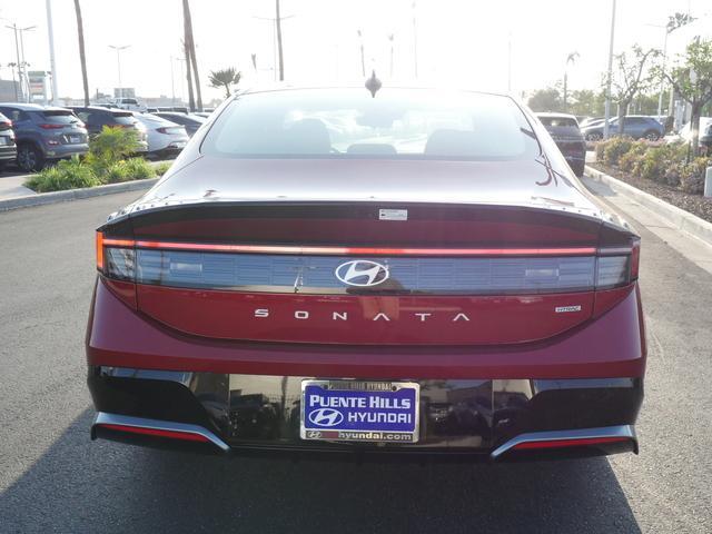 new 2024 Hyundai Sonata car, priced at $30,275