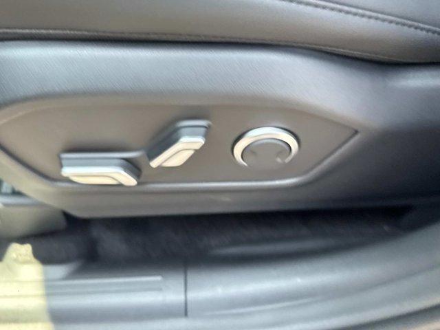 new 2025 Hyundai Santa Fe car, priced at $39,110