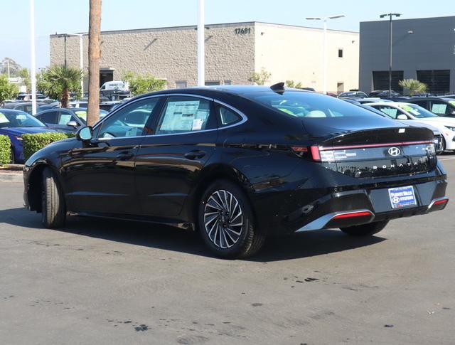 new 2025 Hyundai Sonata Hybrid car, priced at $39,185