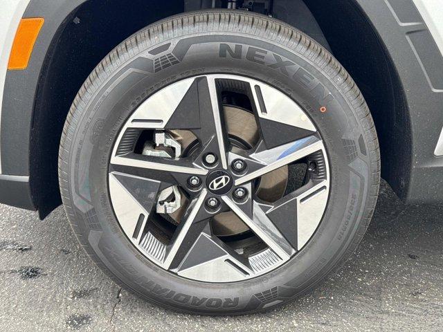 new 2025 Hyundai TUCSON Hybrid car, priced at $39,034