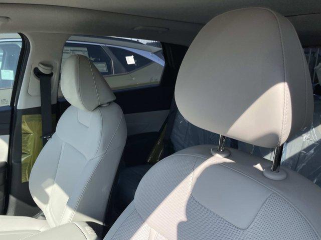 new 2025 Hyundai TUCSON Hybrid car, priced at $38,750