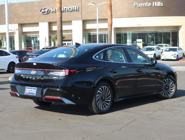 new 2025 Hyundai Sonata Hybrid car, priced at $39,380