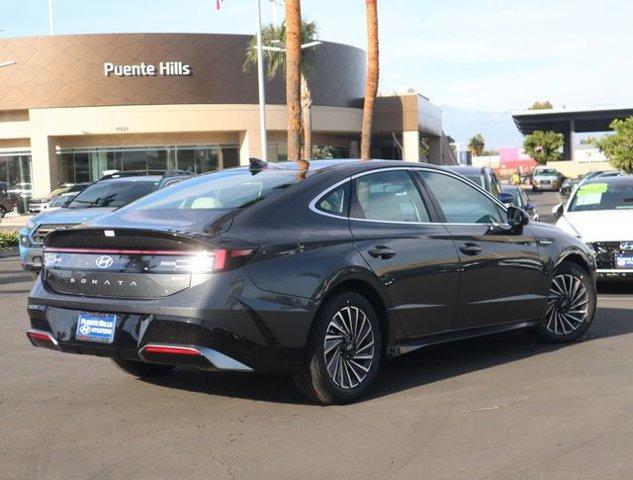 new 2025 Hyundai Sonata Hybrid car, priced at $32,760