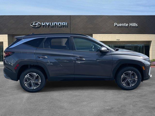 new 2025 Hyundai TUCSON Hybrid car, priced at $35,730
