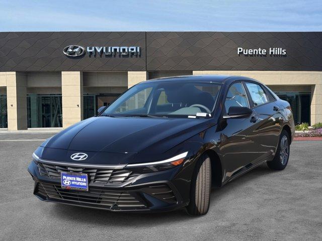 new 2025 Hyundai Elantra car, priced at $25,010