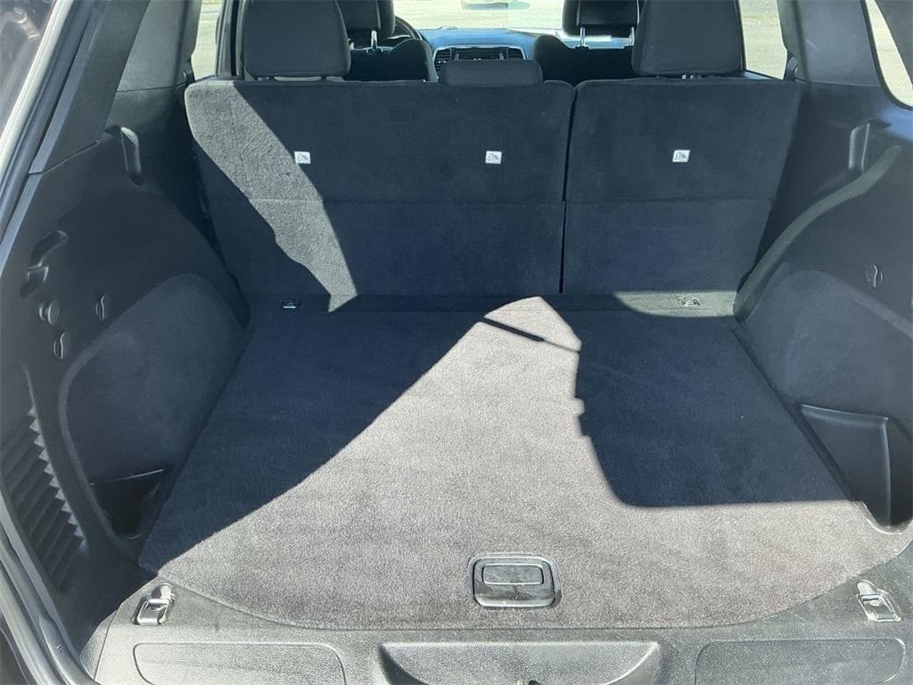 used 2017 Jeep Grand Cherokee car, priced at $14,998