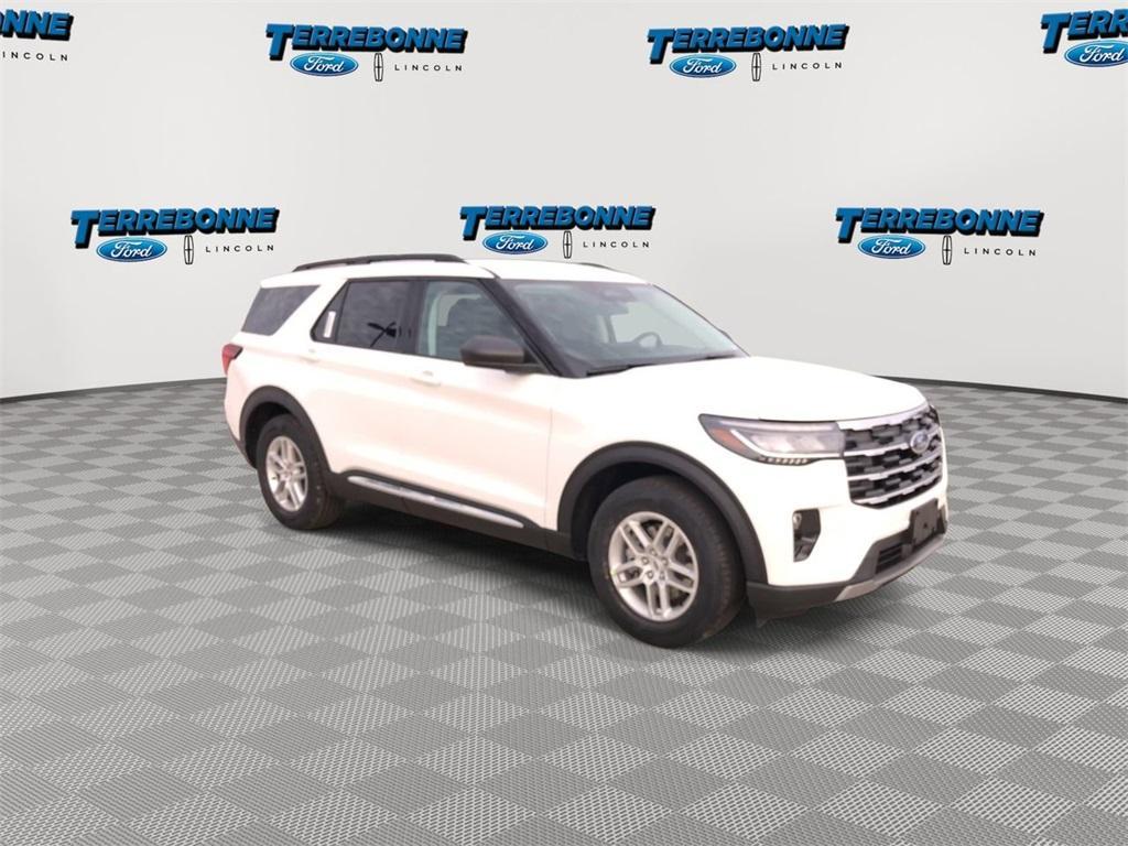 new 2025 Ford Explorer car, priced at $42,105