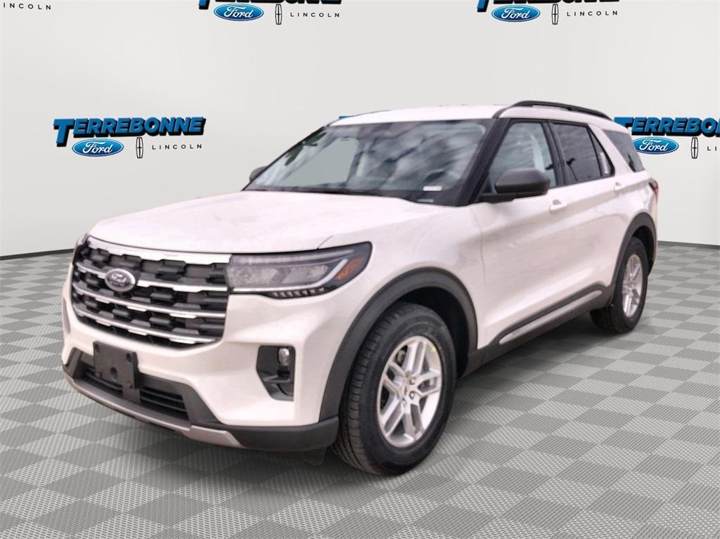 new 2025 Ford Explorer car, priced at $42,105