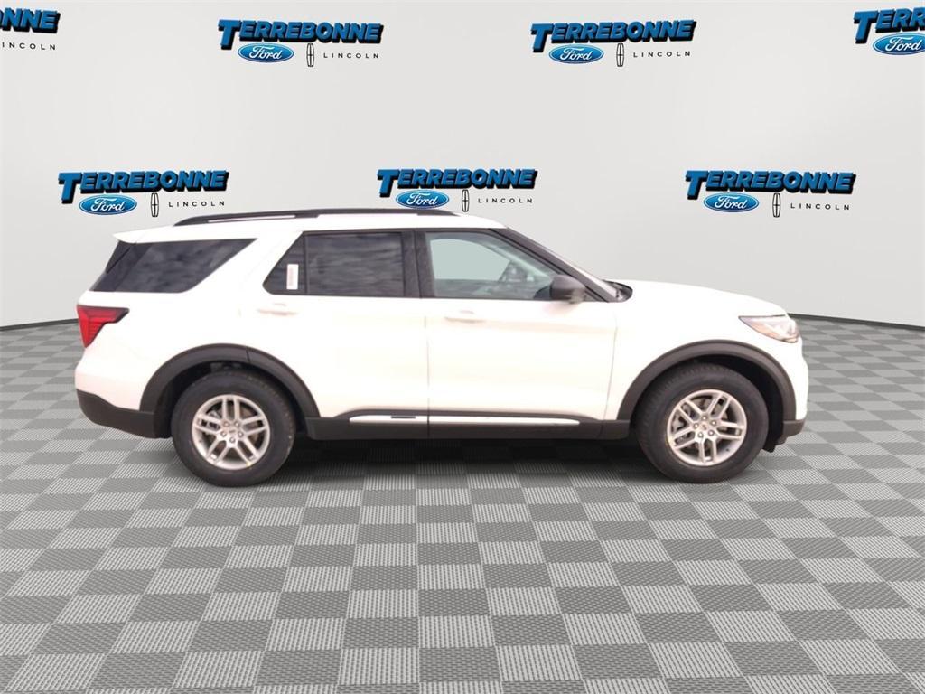 new 2025 Ford Explorer car, priced at $42,105