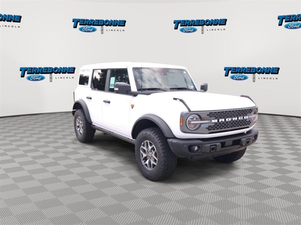 new 2025 Ford Bronco car, priced at $61,260