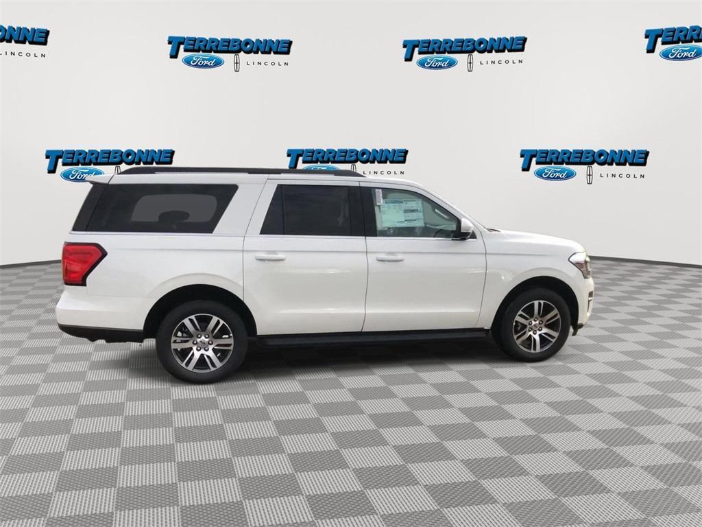 new 2024 Ford Expedition Max car, priced at $58,900