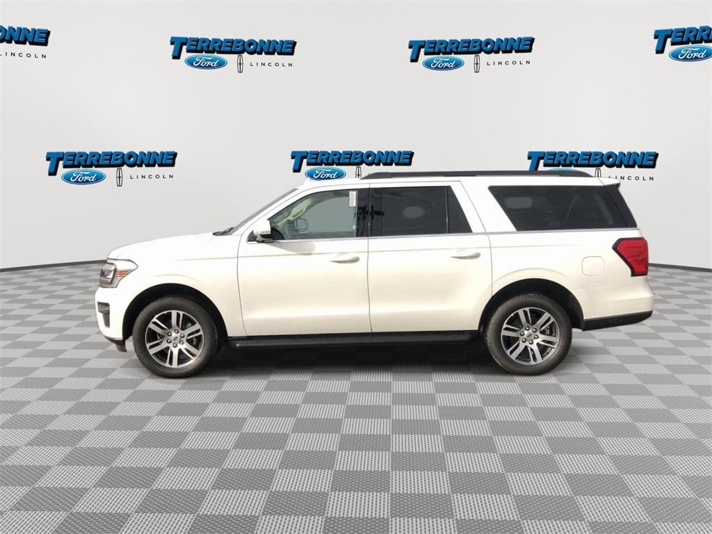 new 2024 Ford Expedition Max car, priced at $58,900