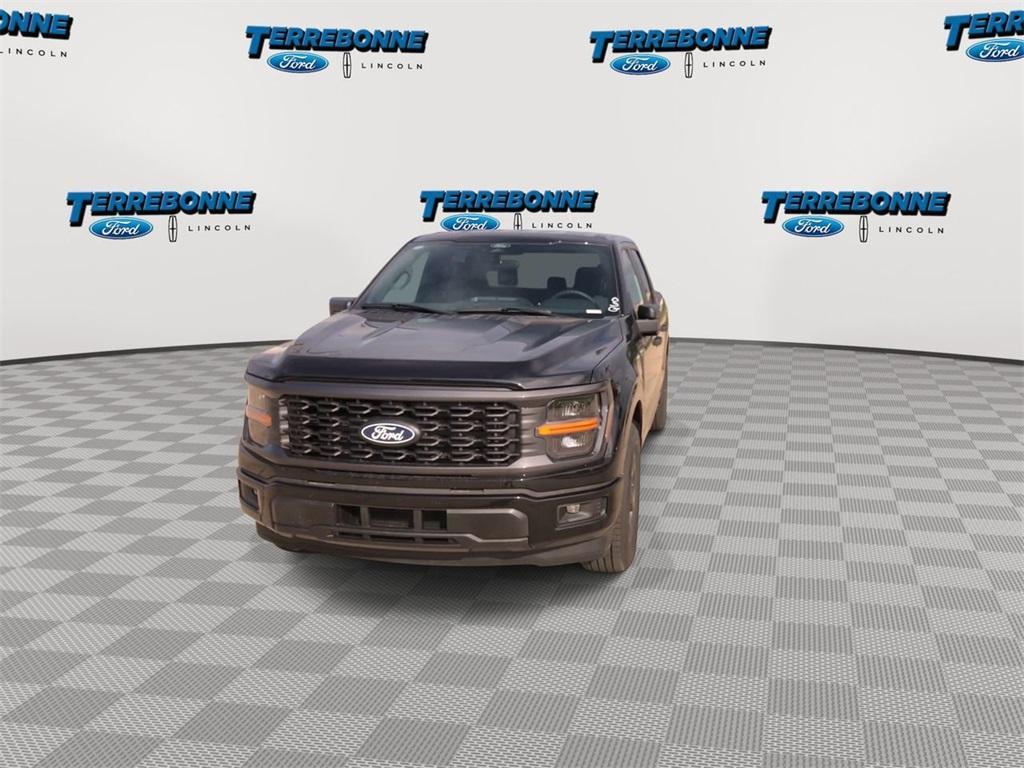 new 2025 Ford F-150 car, priced at $40,381