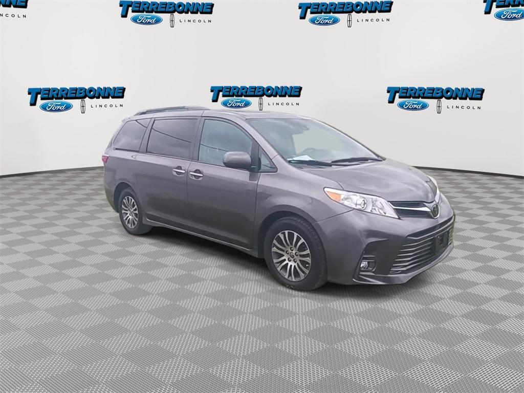 used 2020 Toyota Sienna car, priced at $28,422