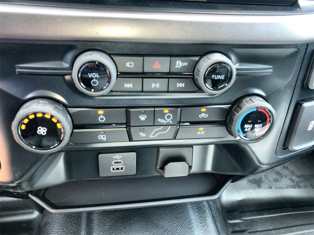 new 2025 Ford F-150 car, priced at $46,382