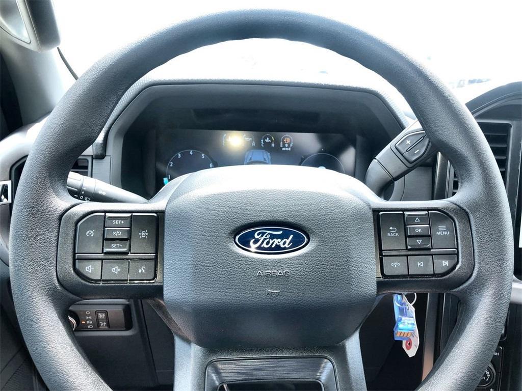 new 2025 Ford F-150 car, priced at $46,382