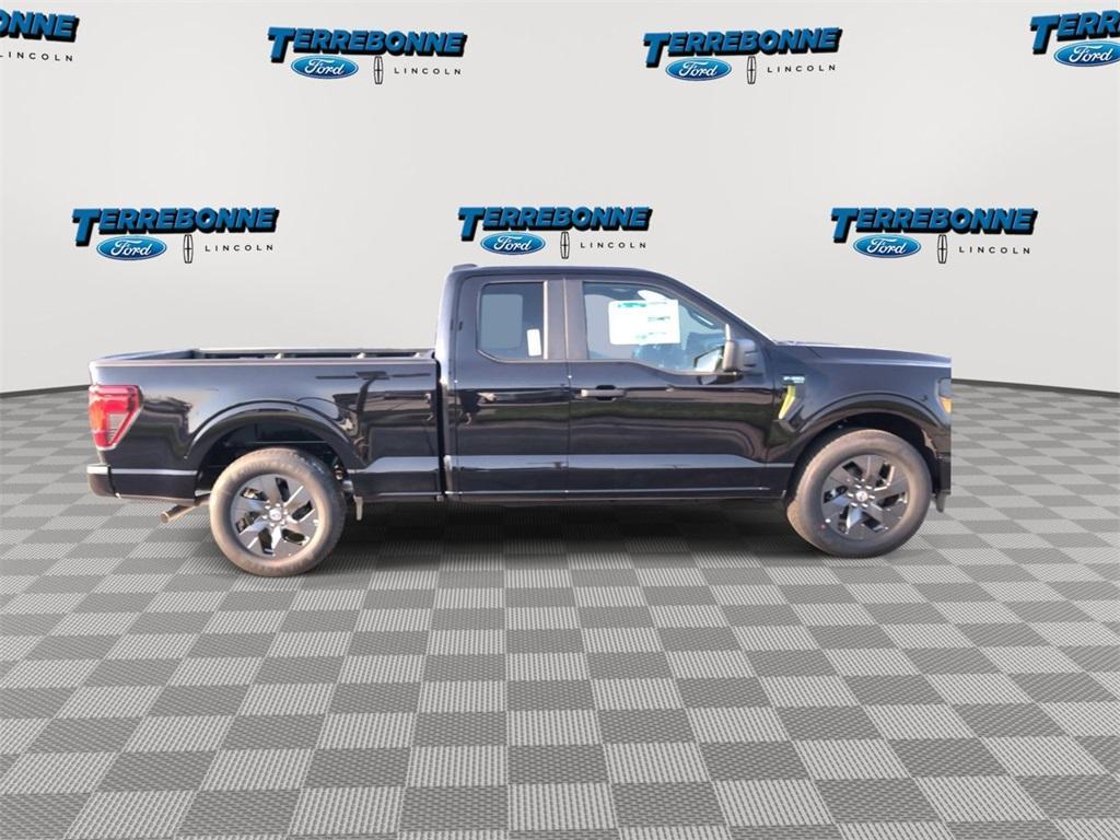 new 2025 Ford F-150 car, priced at $43,888