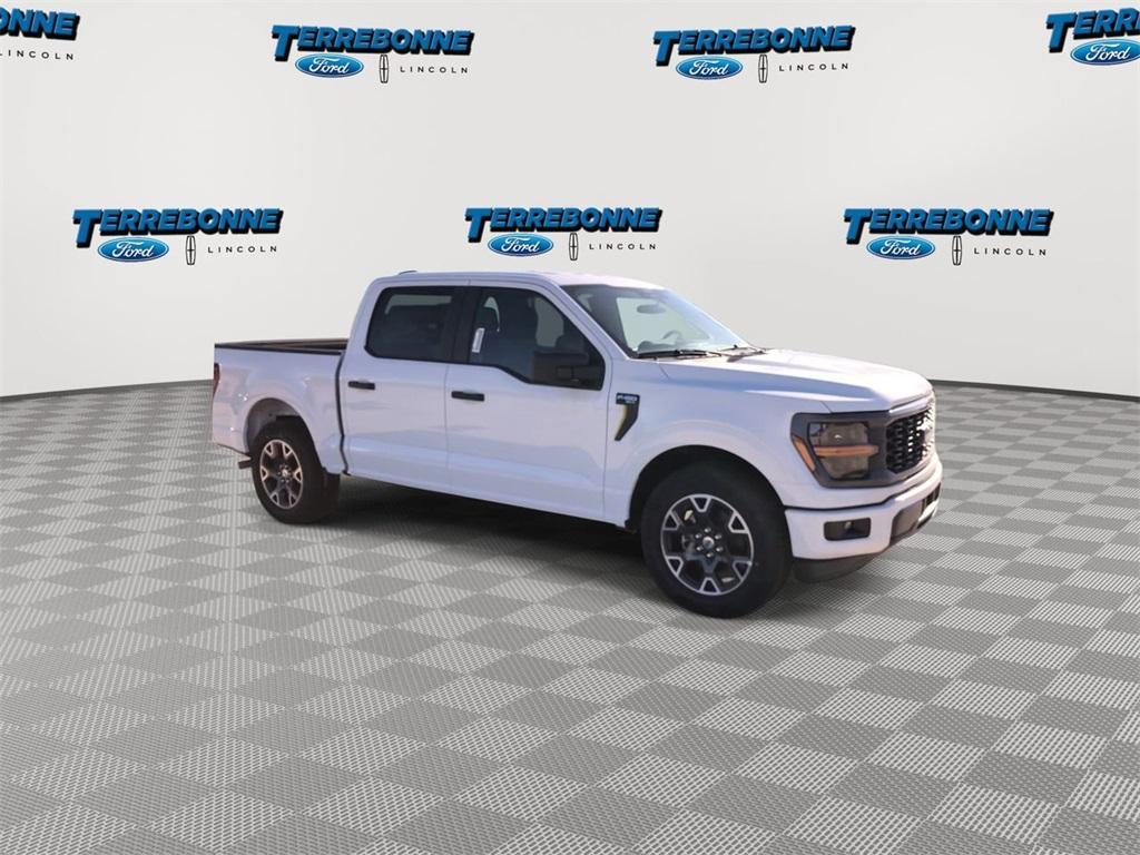 new 2025 Ford F-150 car, priced at $46,555