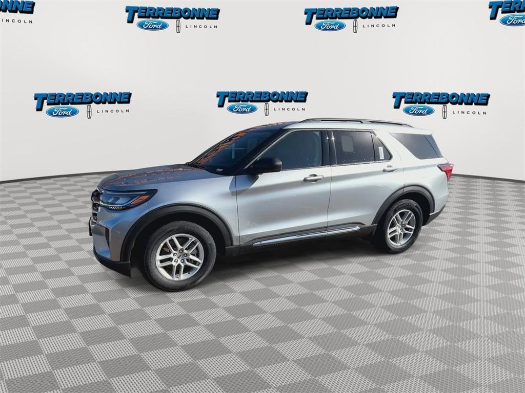 new 2025 Ford Explorer car, priced at $43,075