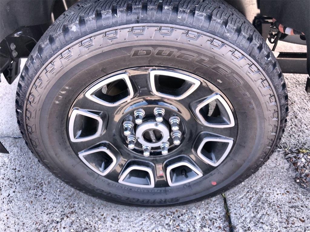 new 2025 Ford F-250 car, priced at $95,690