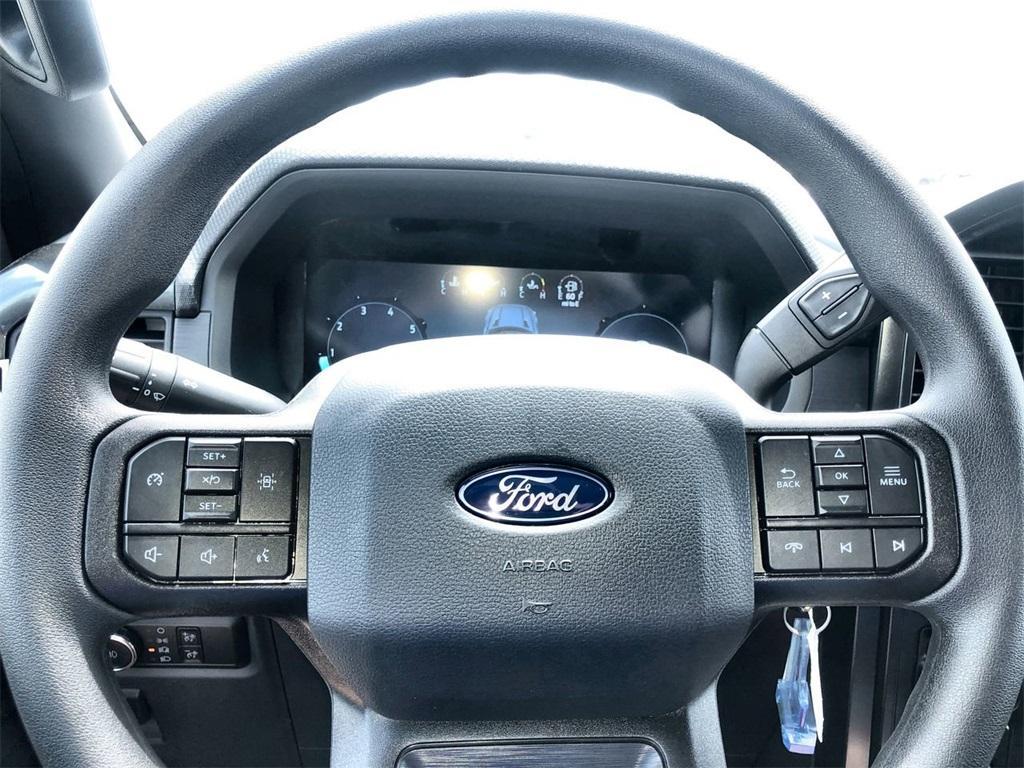 new 2025 Ford F-150 car, priced at $40,918