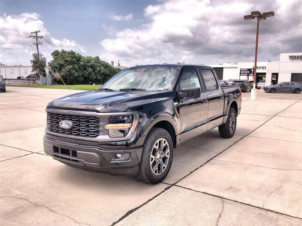new 2025 Ford F-150 car, priced at $40,918