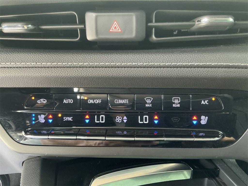 used 2022 Buick Envision car, priced at $27,798