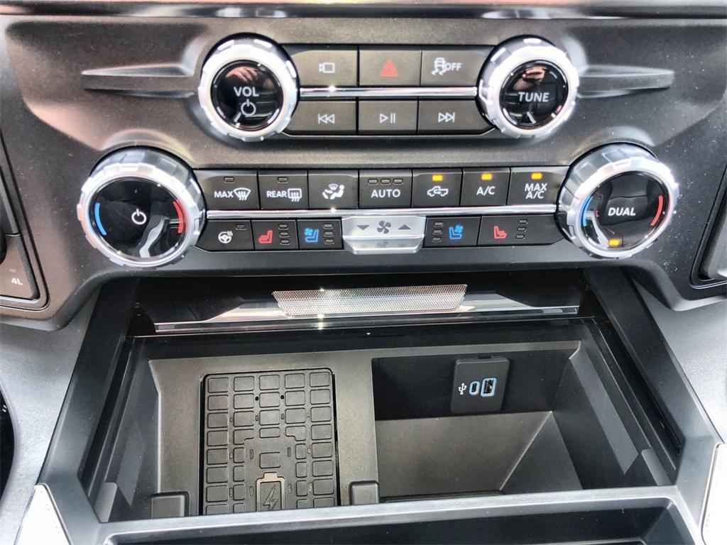 new 2025 Ford F-250 car, priced at $74,442