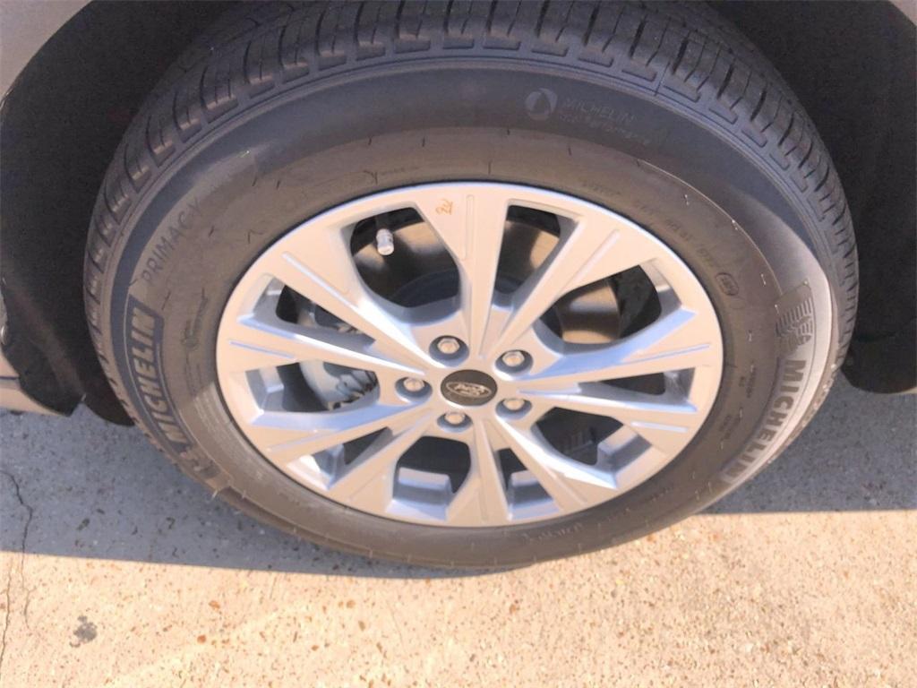 new 2025 Ford Escape car, priced at $31,555