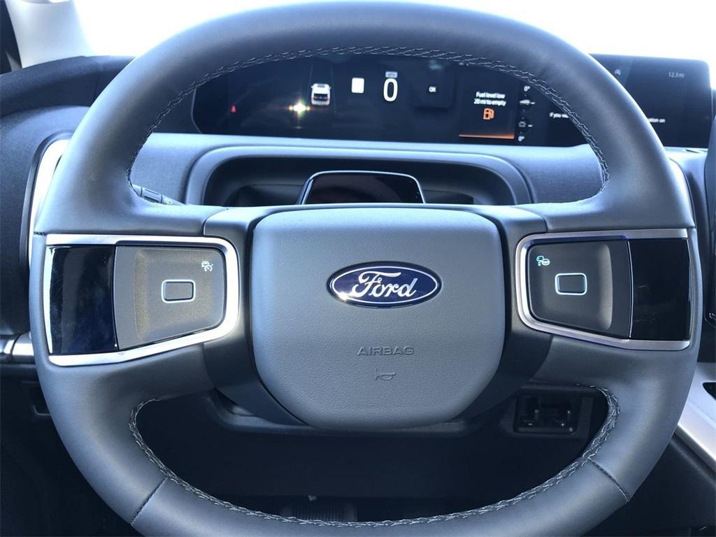 new 2025 Ford Expedition Max car, priced at $72,725