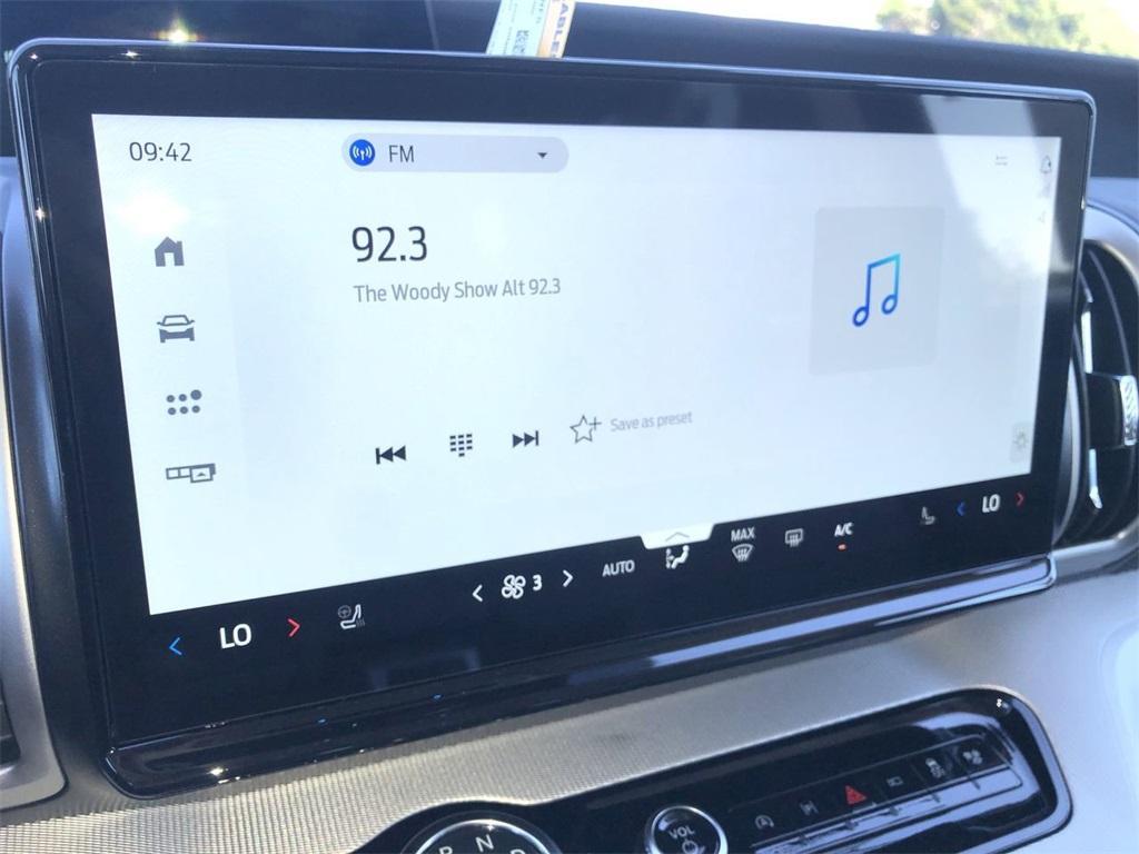 new 2025 Ford Expedition Max car, priced at $72,725