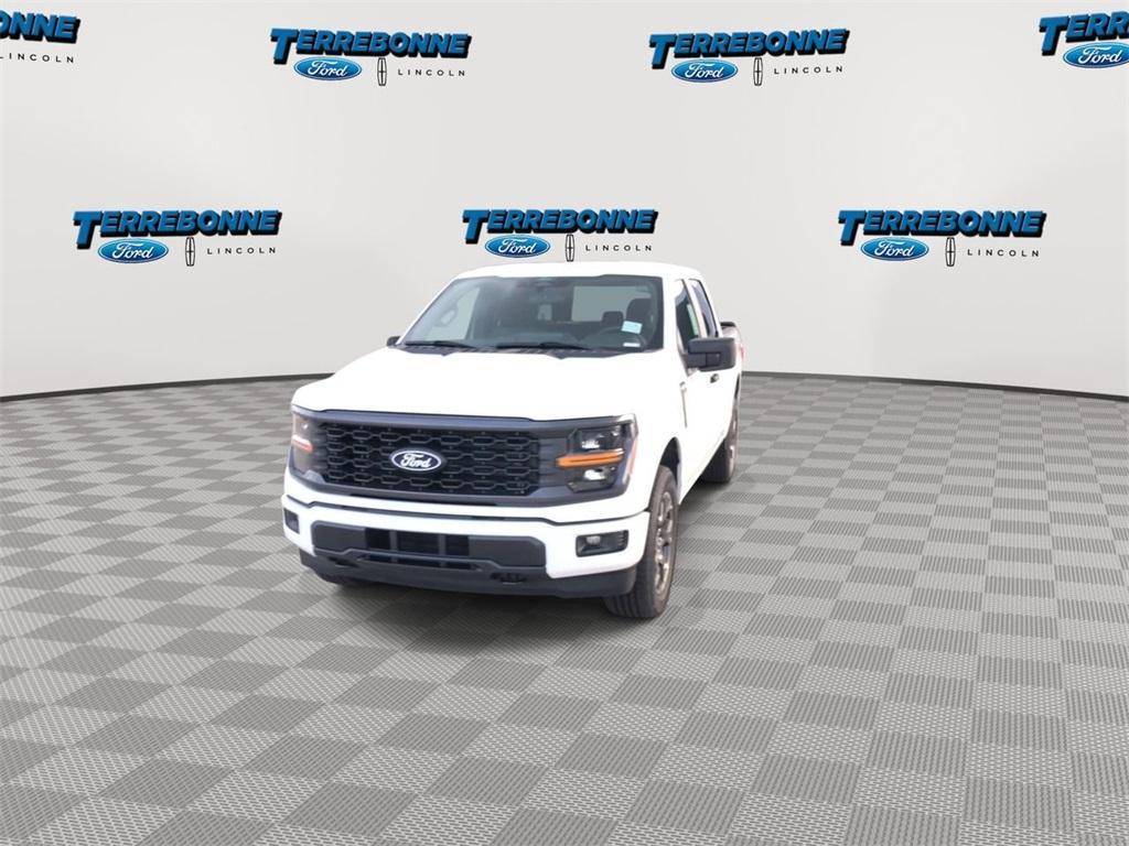 new 2025 Ford F-150 car, priced at $42,829