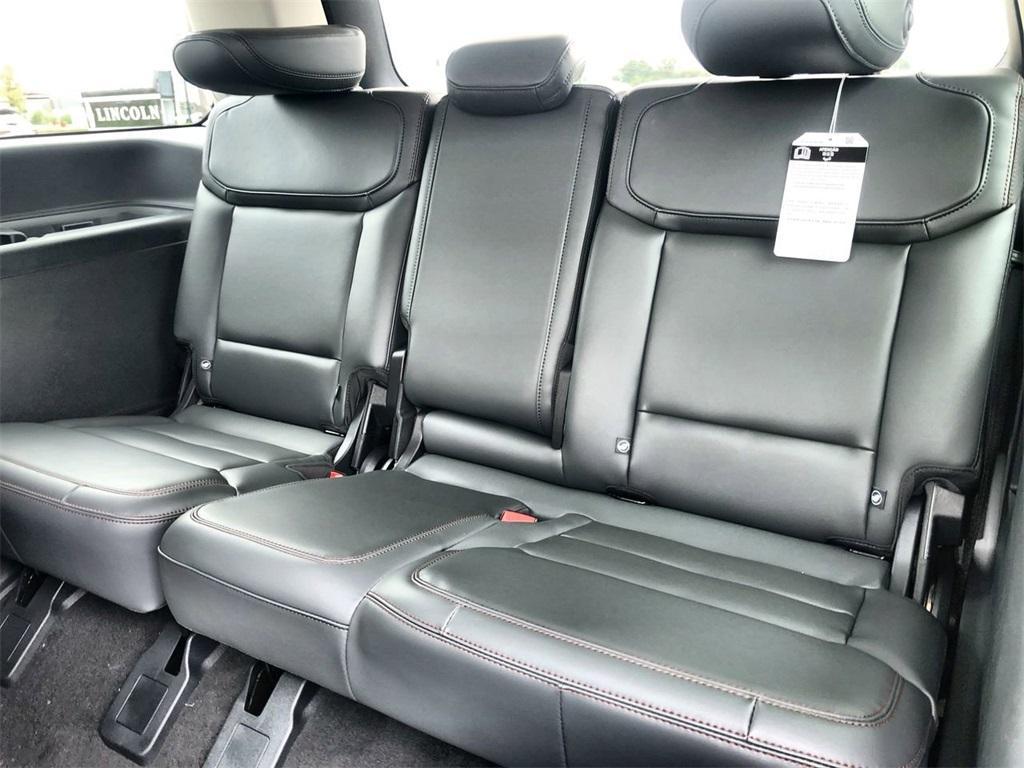 new 2025 Ford Expedition car, priced at $68,885