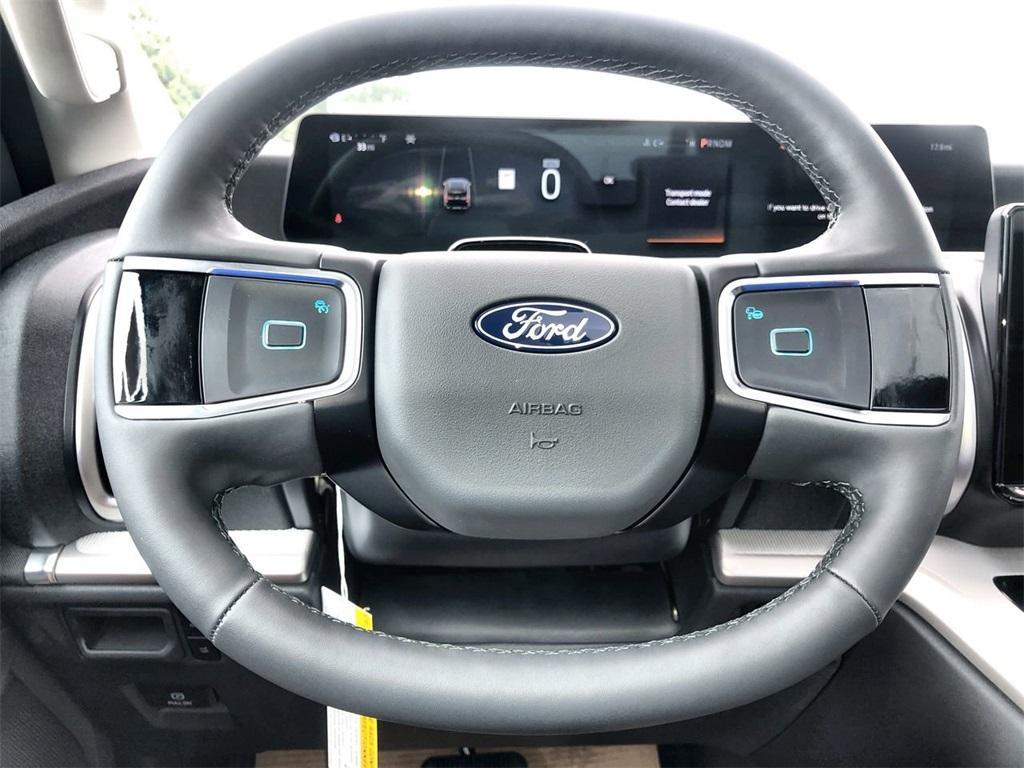 new 2025 Ford Expedition car, priced at $68,885