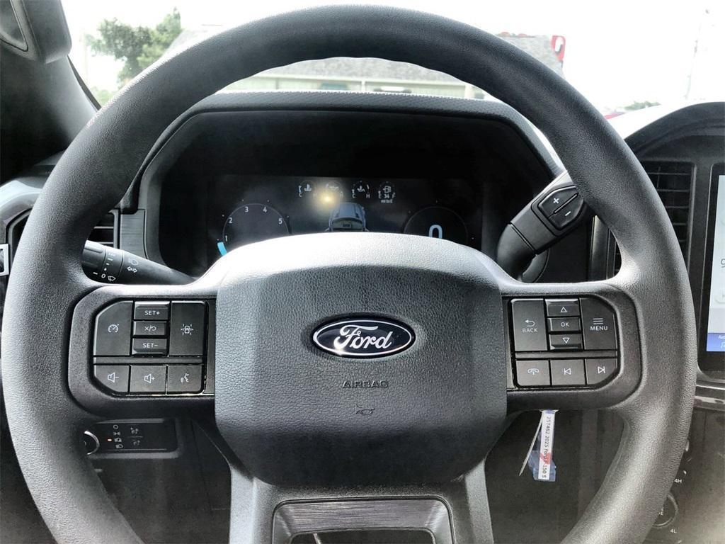 new 2025 Ford F-150 car, priced at $43,921
