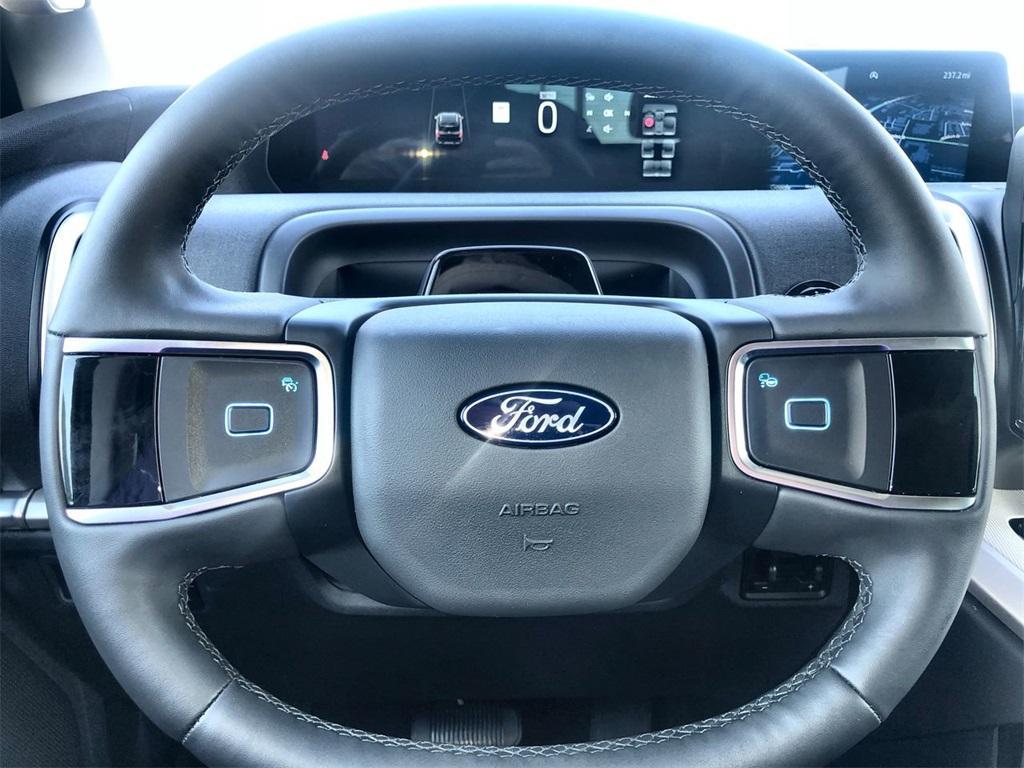new 2025 Ford Expedition car, priced at $66,500