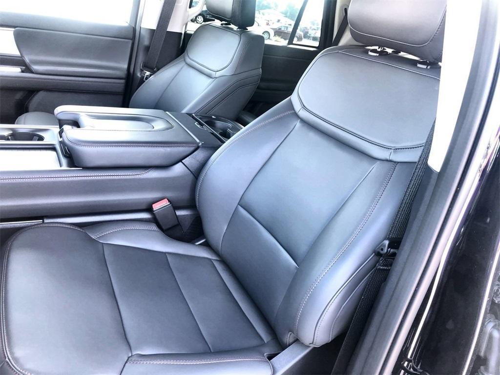 new 2025 Ford Expedition car, priced at $66,500
