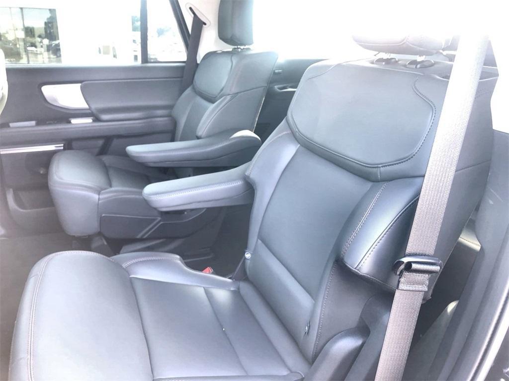 new 2025 Ford Expedition car, priced at $66,500