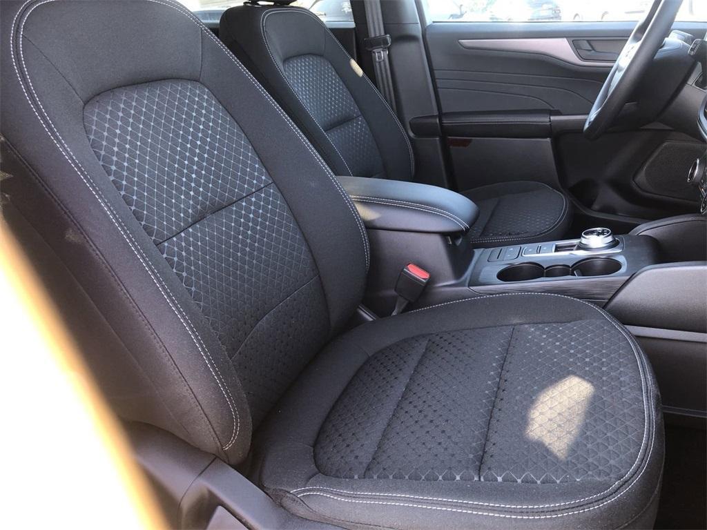 new 2025 Ford Escape car, priced at $30,728