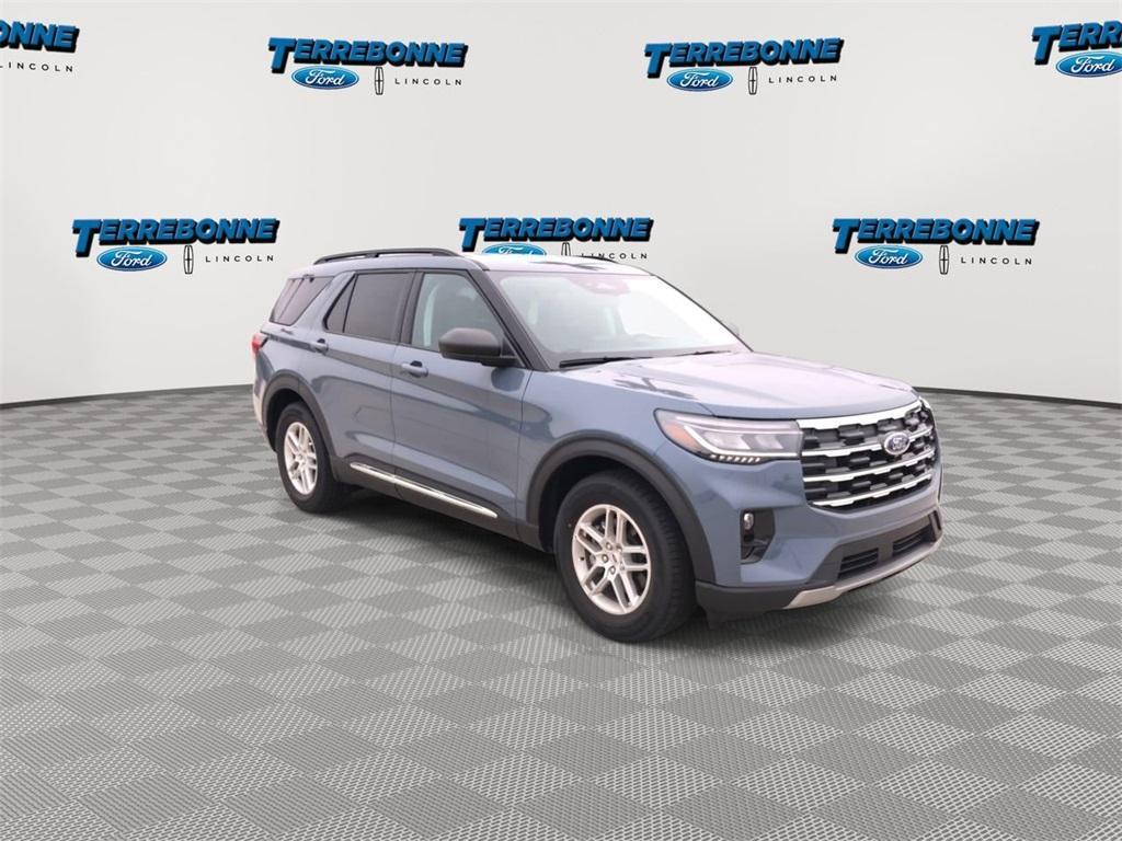 new 2025 Ford Explorer car, priced at $40,628