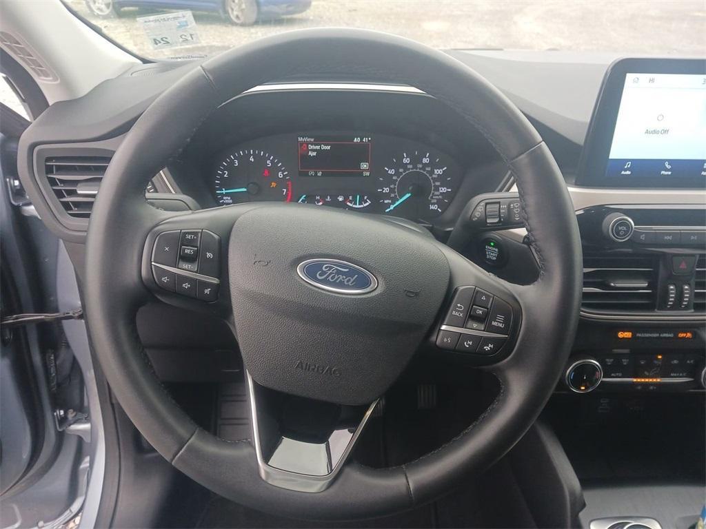 used 2022 Ford Escape car, priced at $21,162