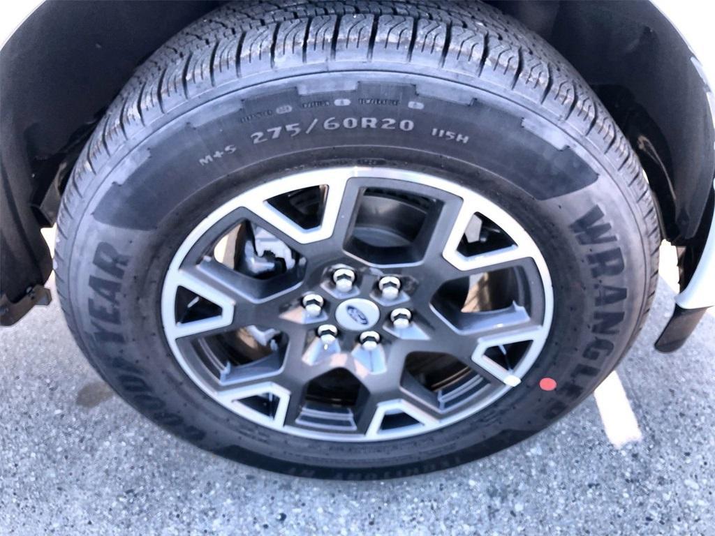 new 2025 Ford F-150 car, priced at $42,383