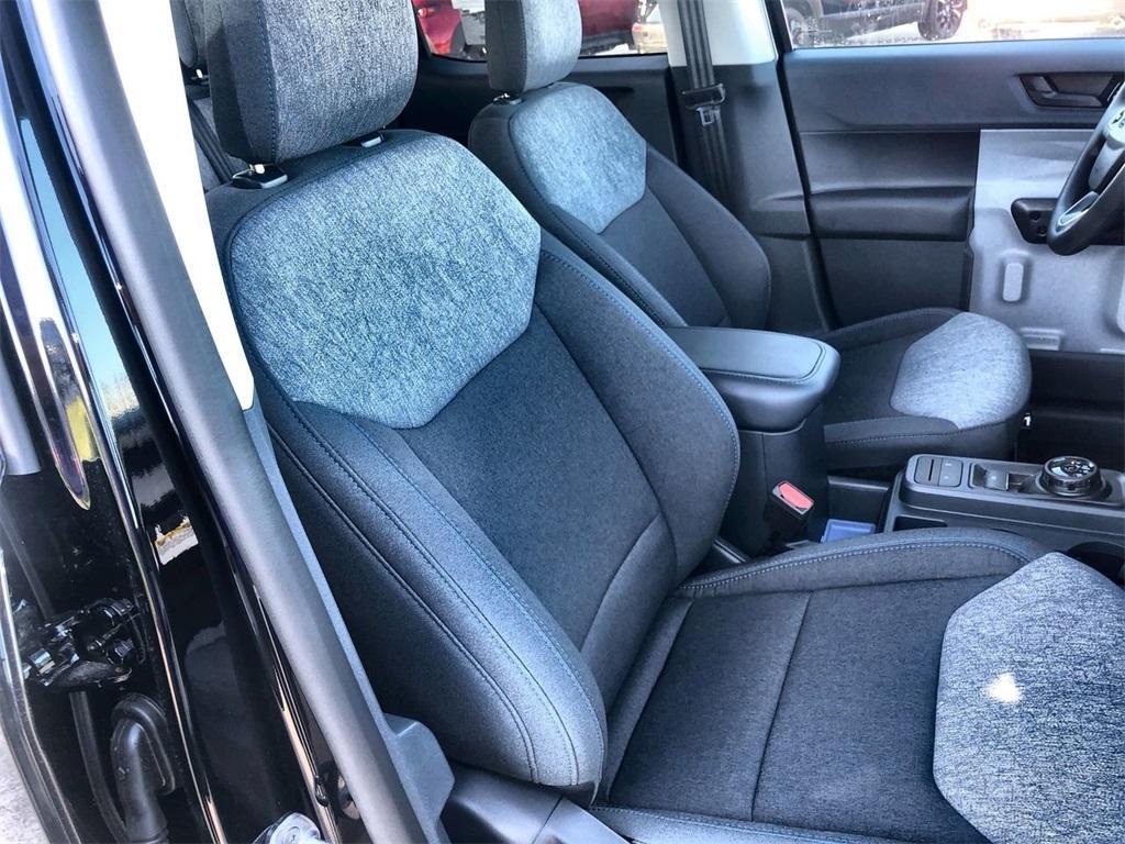 new 2025 Ford Maverick car, priced at $32,999